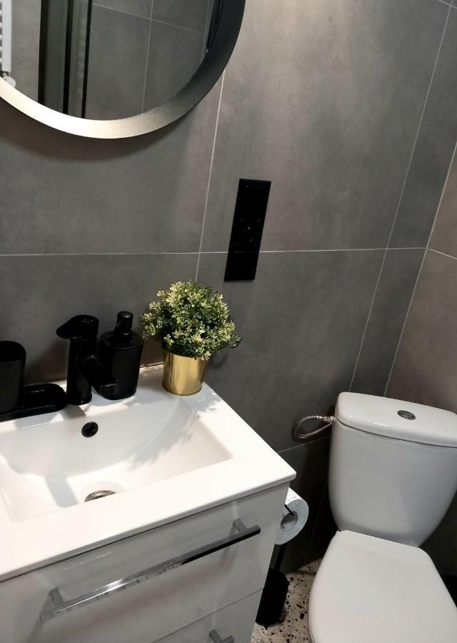 Hola Apartamenty Legionow Lodz  Ngoại thất bức ảnh